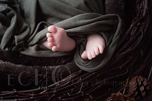 tiny toes