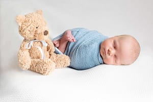 Mobile Newborn photographer sussex